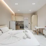 Easy Residences Apartment *