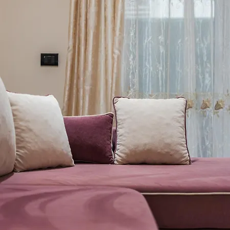 Easy Residences Апартаменты *
