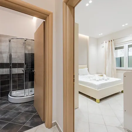 Easy Residences * Голем
