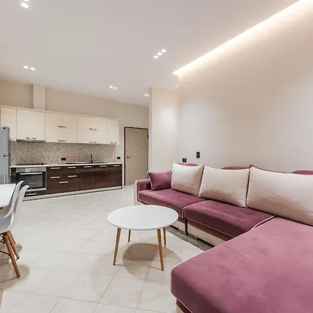 Easy Residences Апартаменты Голем