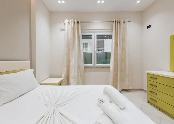 Easy Residences 公寓